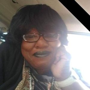 Meet your Posher, Etta